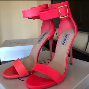 Steve Madden Marlenee Heels Size 8